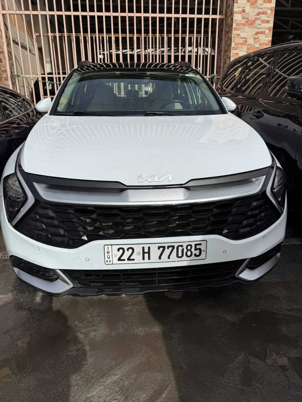 سلام عليكم 
للبيع 
كيا سبورتج 2023

خليجي كفالة 

سقف بانوراما 
بصمة
كشنات تدفئة تبريد
كشنات كهرباء
كشنات جلد كنتارة 
ستيرن هيتر 
صندوق كهرباء 
3 وضعيات قيادة 
داخل وخارج بلاك بيانو 
تشغيل عن بعد 
بصمتين 
بعد بيهه مواصفات

سيارة ماشية ،23 الف 
رقم اربيل شرط تحويل مباشرة سنويه هزه جديد 
230 ورقه وبيها مجال قليل 
اي استفسار 
*********** ابو احمد 
مكان بغداد البياع معرض المنار الحديث شارع 2
