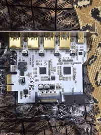 تايب سي قابل للعكس • ٧ منافذ USB • موصل ٢٠ سن