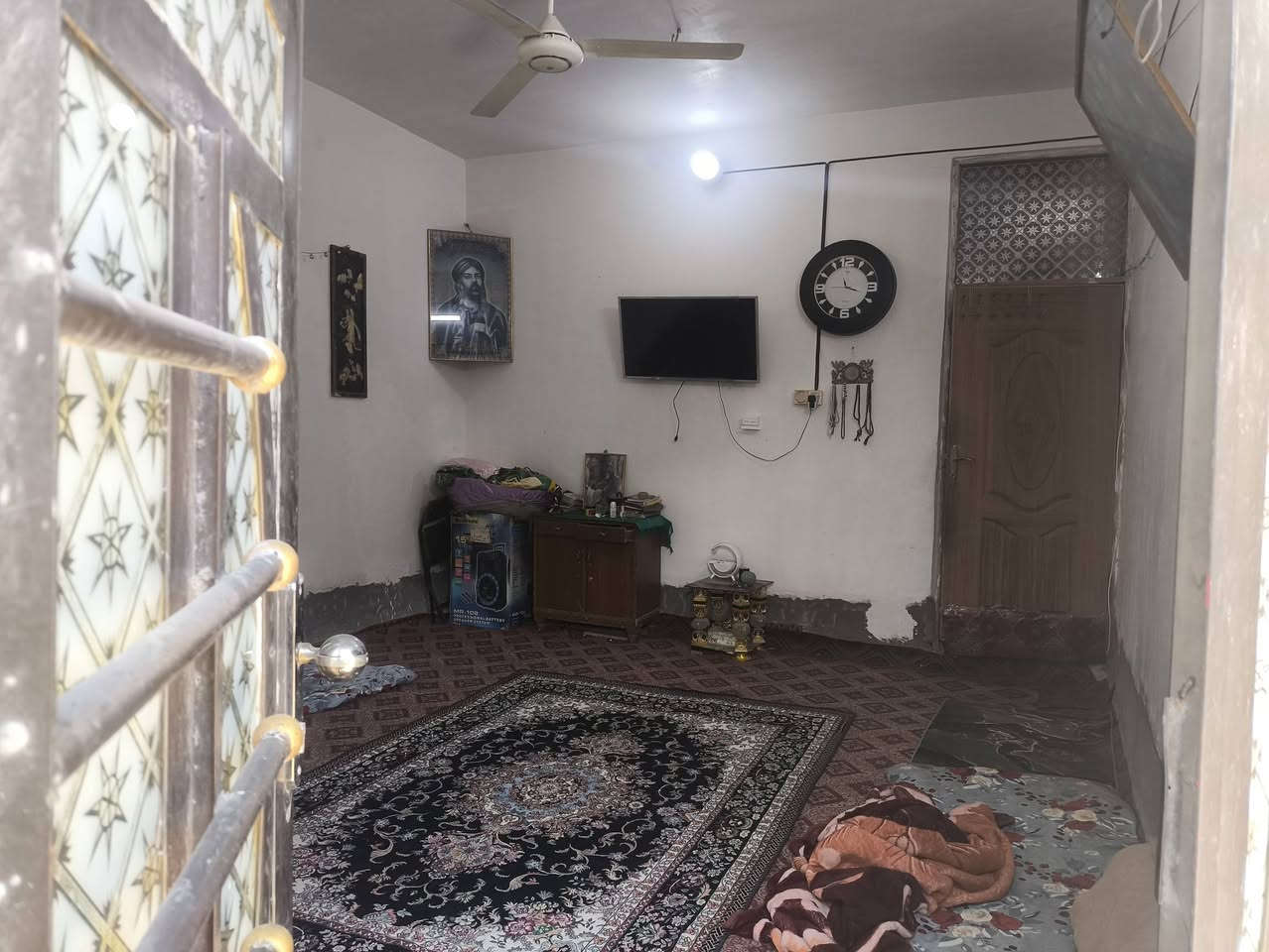 سلام عليكم بيت للبيع مساحه 200
قرب العلويه شريفه سعر 75 سند 25 قريب عشارع
***********

