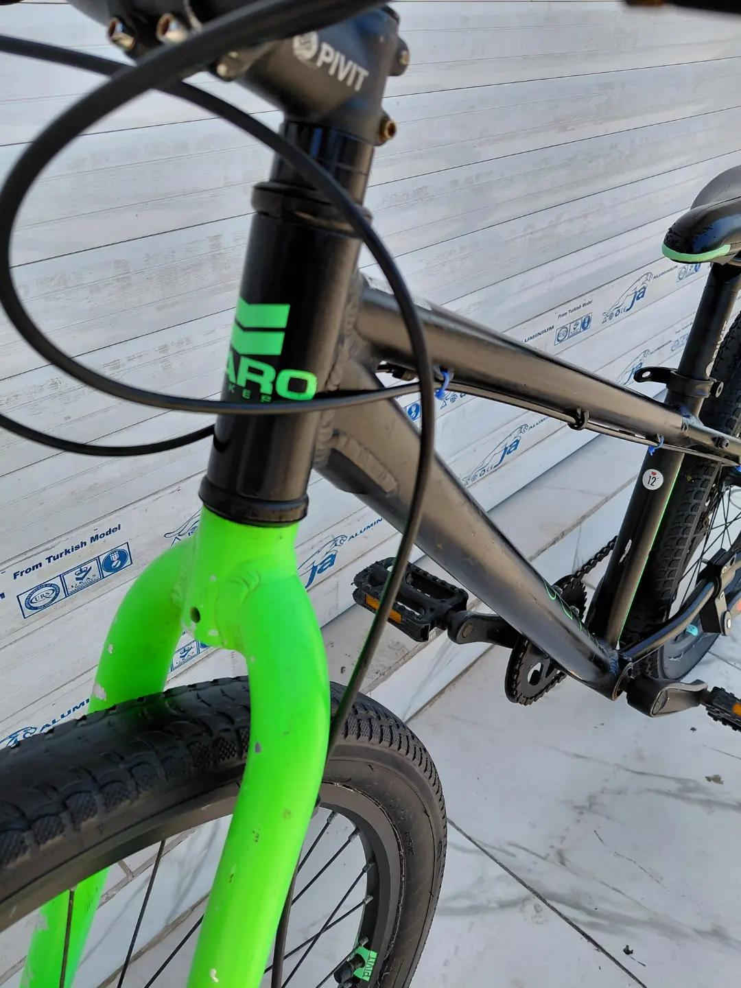 HARO حجم 24 فول المنيوم دراجة مميزة واحترافية 7 سرعات من SHIMANO السعر 215 الف شامل التوصيل    ✈يوجد توصيل لجميع المحافضات ✈ كركوك مدخل سايدين حي الاسرى والمفقودين  معرض ابو شيفان ( *********** )
