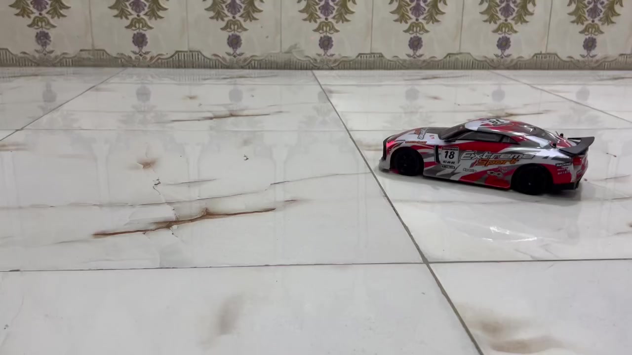 السلام عليكم سيارة درفت
مستعملة أخت الجديد وياها تايرات احتياطية
السعر ٣٥ الف مكاني الزعفرانية


**إذا كنت صاحب هذا الإعلان وتريد حذفه لأي سبب، رجاءا أرسل رسالة إلى الدعم الفني**