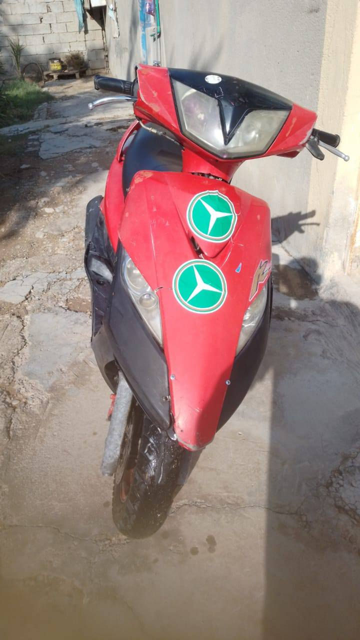 سلام عليكم عارض دراجة ماكس ثعلب البيع الدراجة جاهزة كهربايات كلهة شغالة نقصهة بس ولفات معلكة السعر 300 وبيهة مجال بصيط ***********
