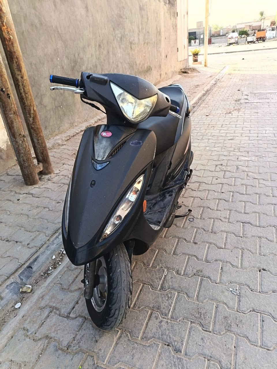 دراجه جي فور كامكو للبيع دراجه صاله سبوعين من منزليه من الحاويه شلعه معدل فول وين ميعجبك افحص سعر 700 مكان كوفه حي ميسان رقم بي واتساب ***********
