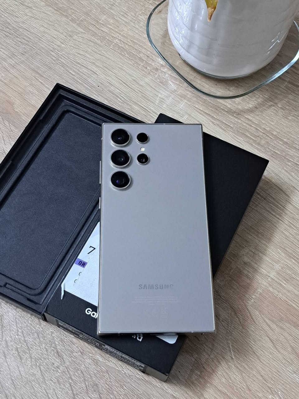 GALAXY S24 ultra 5G
10 روز به كارهاتووه
 نرخى 900  هه زار 
زاكيره 256  رام 12 خاوينى 99%    
كامل  ئه شيا بي عه يب  و به زه مان 2رؤژ  گه ياندن هه يه 
***********
***********
------------------------------------------------------------------------------------
GALAXY S24 ultra 5G 
مستخدم 10 ايام
سعره 900 الف 
ذاكره 256  رام 12  نظافه 99 %    
 غراضه كامل مابيه عيب خطين  و  بضمان يومين الفحص
متوفر توصيل
***********
***********
