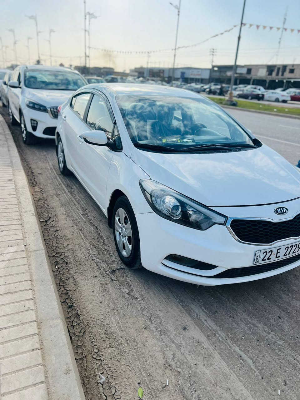 سلام عليكم سيراتو ٢٠١٤ خليجي ١٦٠٠
كير ٦نمر بيه جاملغ مرشوش وشبر بارد سياره جديده سنويه نهيه ال٣٠
السعر ١٢٠///// ***********
