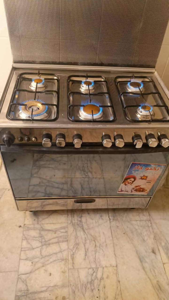 السلام عليكم صيانه طباخات موقع داخل البيت خارج البيت اتصل وياي واتساب ***********. 0779894326
