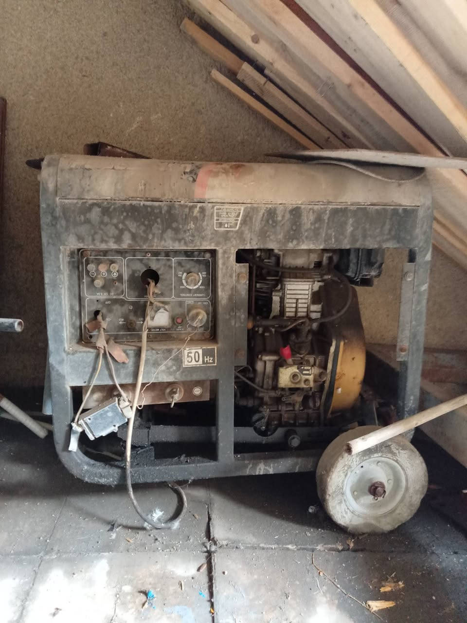 مولدة للبيع عاطله
٥كي في كاز 
كهرباء ولدن


**إذا كنت صاحب هذا الإعلان وتريد حذفه لأي سبب، رجاءا أرسل رسالة إلى الدعم الفني**