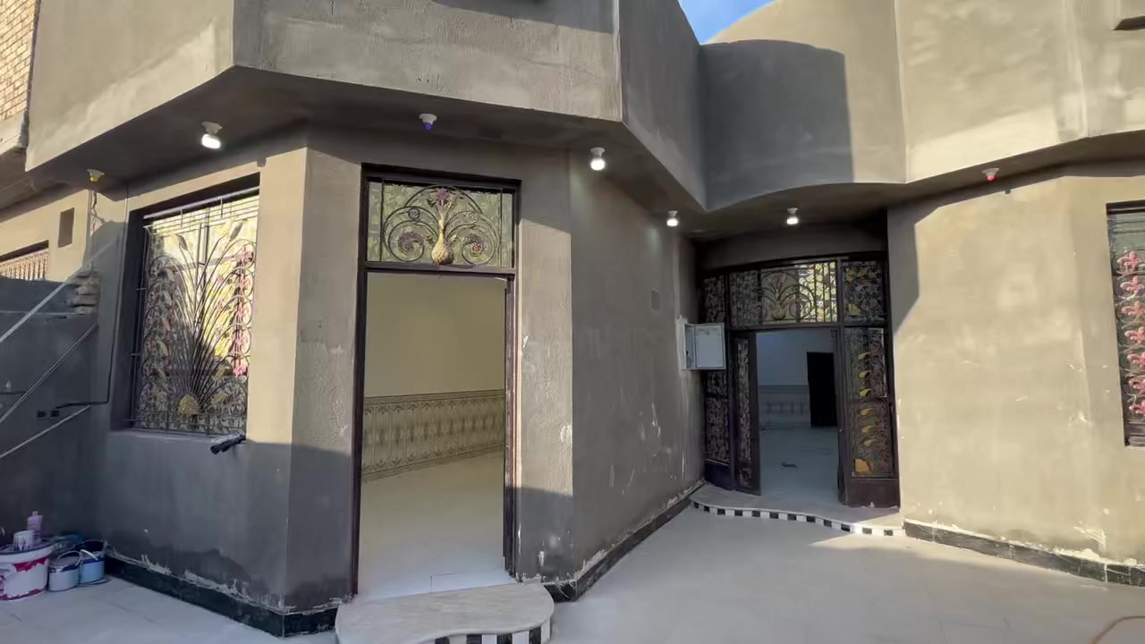 #يعرض_مكتب_الخيكاني
                 
 دار    🏫للبيع 

🔰#المساحه/315

🔰#الموقع/خلف الملعب القديم 
شارع شيخ ياسين 
🔰#مواصفات 
غرفتين   نوم و صاله و مطبخ  و استقبال و صحيات داخليه و خارجيه   

 
🔰للأستفسار أكثر يرجى الأتصال
***********   
   عنوان المكتب خلف الملعب القديم ع الشارع الرئيسي 
             #مكتب_ابو_سجاد_الخيكاني
