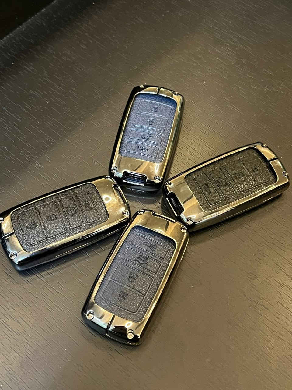 غلاف ستيرن كيا جلد كاربون فايبر لامع
بتفصيل خياط وشعار كيا — ألوان متعددة  

غلاف بصمة كيا (3 دكم / 4 دكم) جلد عالي الجودة  
متوفر بلونين (أزرق / أسود)  

💰 السعر: 15,000 فقط لكل قطعة  

🚚 توصيل متوفر لجميع المحافظات  
📩 للحجز والاستفسار: واتساب أو خاص

wa.me/9647810336006


**إذا كنت صاحب هذا الإعلان وتريد حذفه لأي سبب، رجاءا أرسل رسالة إلى الدعم الفني**