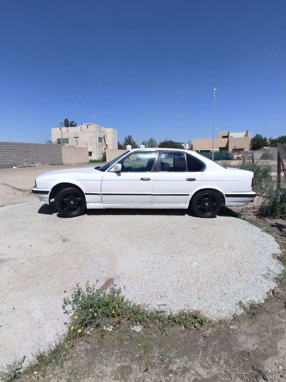 سلام وعليكم بي ام حجم 525 رقم بغداد لماني سنويه كارتونيه رعي سياره ماندله بيع كوم حديد بس سرقه تكفل وعشائر مكينه مسكر بيه تبخير غرفته جلد حلوه مسجله شغال نقصه بس بطانه مال باب سايق جامه صعد وينزل شويه يدله كهربايات سياره مصبوغه سعر 27وبيه مجال شي قليل مراوس وبيع حسب قناعه رحمه ولديكم قرو منشور عدل لحد دخل وكلي شنو بيه هذه رقمي بي وتساب *********** بكان بصره
