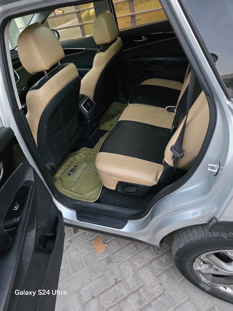 ادثهة بسيط كما موضح بالسونار لاتبديل ولا صبغ مكينة ٦ سلندر ٧ راكب سورنتو ٢٠ امريكي حالعنوان بغداد