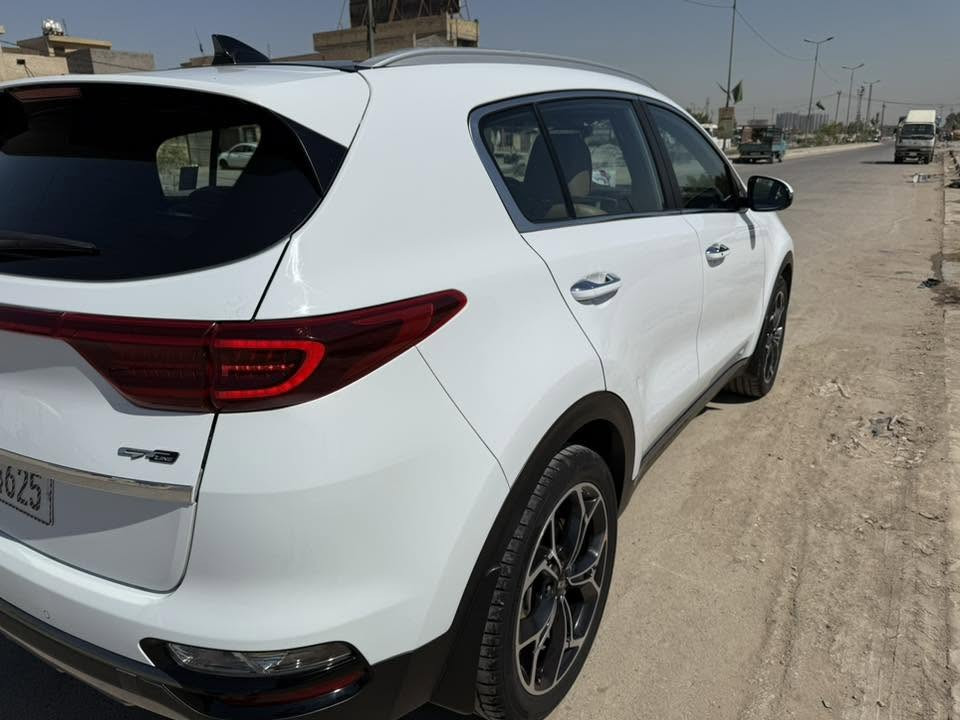 سلام عليكم للبيع او مراوس حسب القناعه كيا سبورتج جي تي لاين تجي فووووول مواصفات موديل 2020 رقم بغداد ماشيه 31 سياره مكفوله على وضع الشركه برغي ما مفتوح بيها مكاني بغداد الكرخ —رقم *********** اتصال+ واتساب
