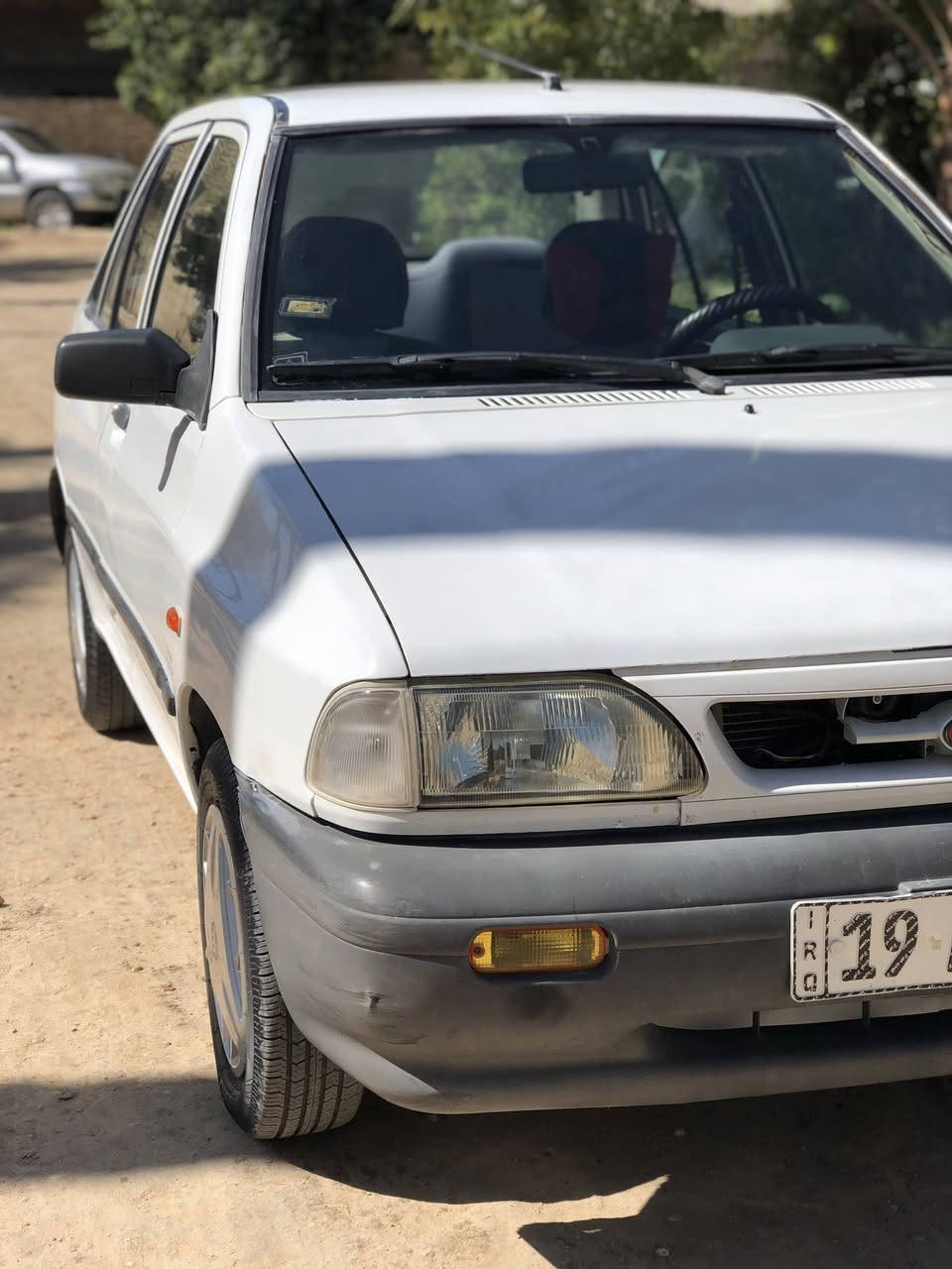 سايبا 2011 السياره كفاله من صبغ وفتح وتبديل وبارد ماشيه 185 شرط حقيقي  كير محرك هم مكفولات شواصي براكيتات جدد مال شركه كله ع بلاد تخم تاير جديد وحداديه وتبريد وتدفئه كلها شغاله سعره ٤٥ وبيها مجال 
سنويه وهزه جديده تحويل ثاني يوم مكانها كربلاء ***********
