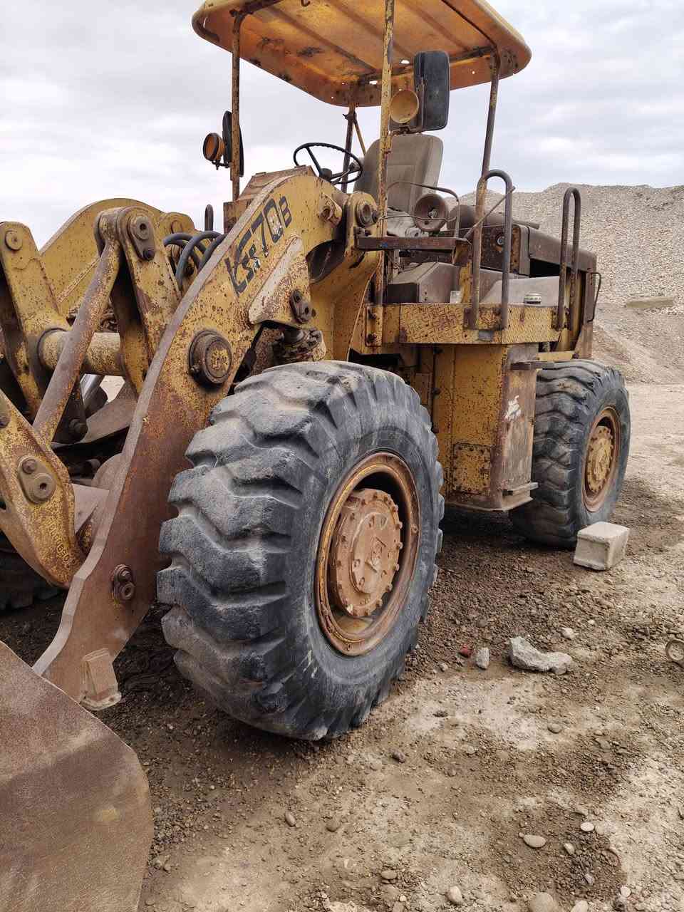 سلام عليكم شفل للبيع حجم 70 بي موديل 83 بدون رقم بي كتاب مزاد مكفول مكينه تركم كير اكسلاة اكسل خلفي مال عادي والكشر شوف العين مكانه ديالى سعره 140 ورقه


**إذا كنت صاحب هذا الإعلان وتريد حذفه لأي سبب، رجاءا أرسل رسالة إلى الدعم الفني**