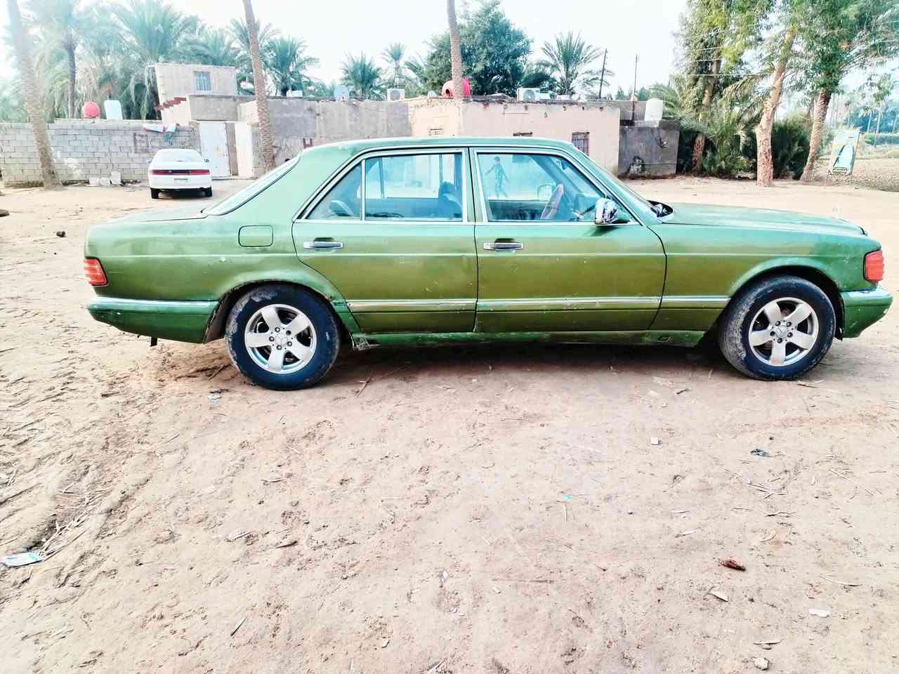 سلام عليكم مارسدس مديل ٨٤ محرك ثنين ونص السعر 22 مكاني ديوانية هذا رقمي ***********
