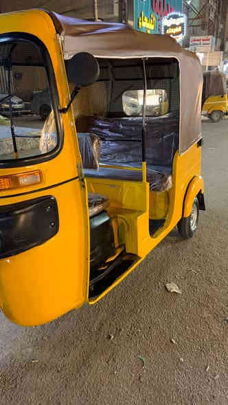 السلام عليكم تكتك مرقمه رقم نكليزي  للبيع 2019/12/30 تكتك جاهزه من كلشي بيها صبغ بلغدين شخوط وصبغناها وشويه بلصفحه ولباقي كفاله مكينه نضيفه صوتها ناعم سعرها 6300 وبيها مجال ***********
