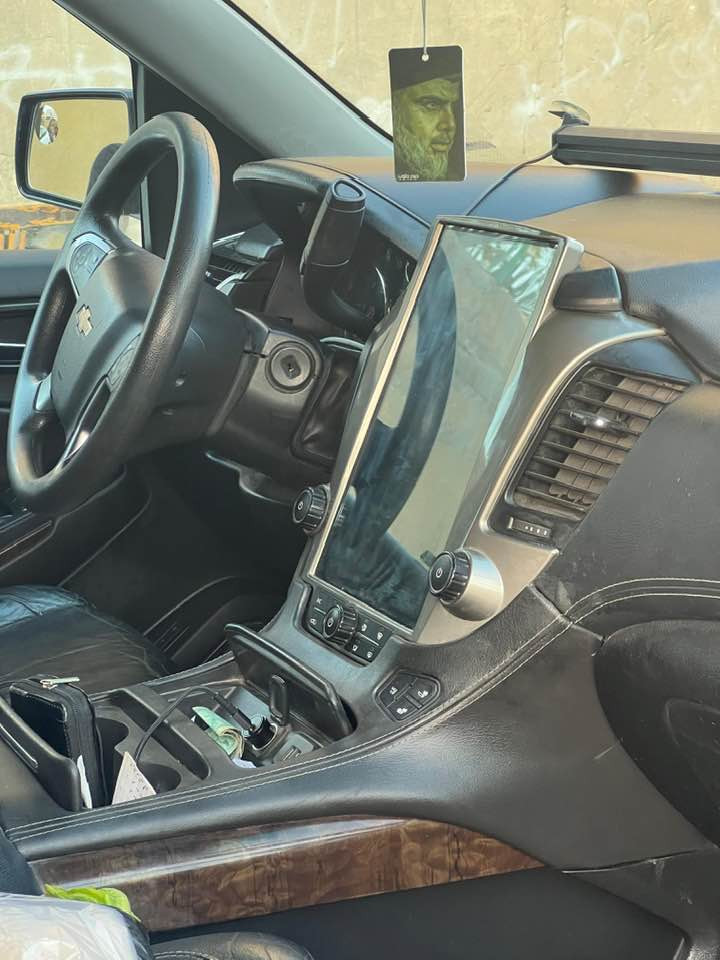 السلام عليكم 
#تاهو اسود موديل 2016
((معلايه 18 #حجزت بمرور  بصره و بغداد ))
رقم بغداد بسمي تحويل الدولي 
كلشي موضح بل صور 
 موجوده 
كفاله مكينه كير حداديه تخم تاير 
تبريد ثلج 
كشنات جلد 
جاهزه من كلشي 
ماشيه 123 
3 خانات زنون 

مكاني بصره 
سياره حيل جديده 
***********
اريد مروس
