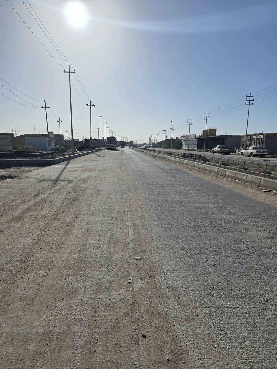 قطعه للبيع بالصخيين شارع المرتضى من الشارع الرئيسي وتنزل عليها 
المساحه 180 متر وبيها ( الوجه 10م ) (النزال 18م ) 
تتوفر خدمات ماء و كهرباء شارع عريض 
منطقه سكنيه 
السعر مناسب  9 ملايين 
للاستفسار ***********
