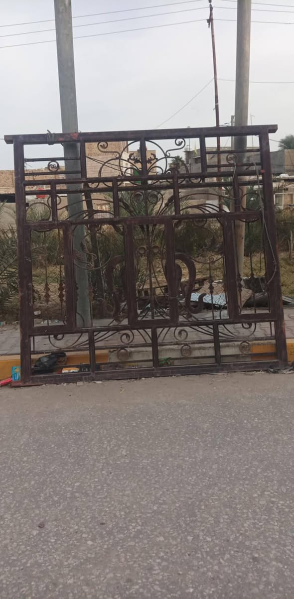 سلام عليكم شباب يوجد شباك للبيع
جديد طول 2ونص وعرض 2ونص تسكام هاتف
***********
