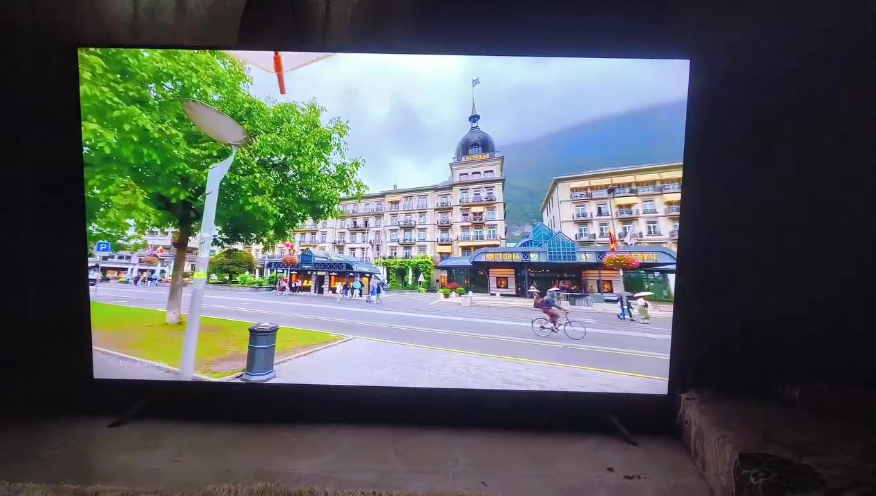 شاشه حجم 50 فول مواصفات تدعم ال4k استعمال قليل ماركه سكاي ورث السعر 250 التواصل ***********

