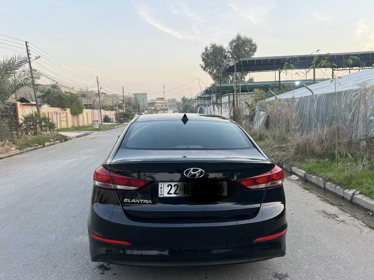 السلام عليكم 
لانترا للبيع موديل 2018 لون اسود الموصفات امريكي محرك 20 نص فول ويل كب رادار شاشة كامرة الموصفات المعروفة دخم تايرات وطخم مالتها كلو جديد سنوية وهزة جديد باسمي لحد 2030 محرك وكير شرط السيارة ضررها بوند وجاملغ وجاملغ خلفي اقل من شبر صبغ كما موضح بل سونر ماشية 85 ميل السيارة جاهزة بدون اي مصرف لايت زينون اصلي السعر 115$ وشويا بيها مجال
العنون موصل حي الزهور للتواصل على الرقم 
*********** 
***********
