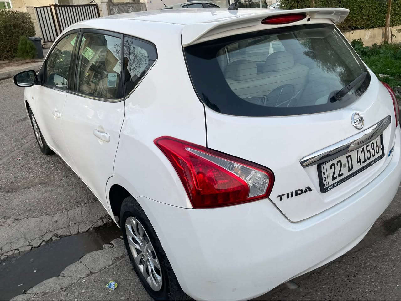 تيدا خليجي ٢٠١٦ سعر خوار بازار
سبي بفري 
رقم و سنوي نوي 
كيرو مكينةو هةمو شتي بةشةرت 
شاشةو كاميرة
١ بارجة سبوخ بي داخلي كةم روشوة
هةتا بلي خاوين و نوية هةمووي لةسةر بلادي شريكة
سعر ١٠٥$
م ***********

للبيع اقل من سوك – سيارة نظيفة وجاهزة ✔️
 • خليجي
 • اللون: أبيض لؤلؤي (بفري)
 • رقم جديد وسنوية جديدة
 • گير ومكينة و كلشي بشرط
 • شاشة + كاميرا خلفية
 • بارجة خفيفة بدون تأثير عالداخل 
 • السيارة نظيفة وكلها على بلادي شركة

📞 للجادين فقط – السيارة بحالة ممتازة وجاهزة للفح
سعر ١٠٥$
*********** أربيل, العراق
