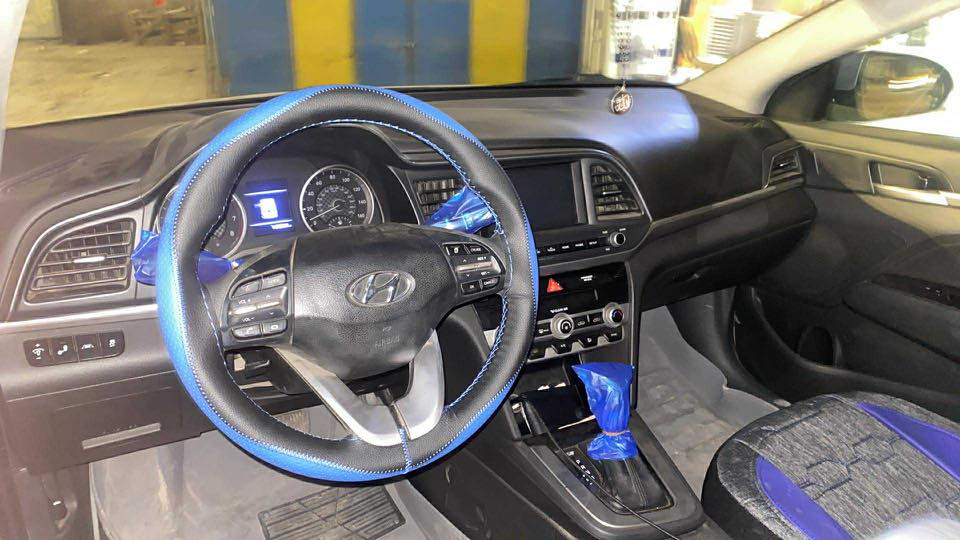 السلام عليكم النترا2020 للبيع ماشيه 78  السياره عليها صدر امامي وخلفي جديد وتخم تايرات جديد السونار مرفق مع الصور  سعرها 130 وبيها مجال.  للأستفسار ***********
