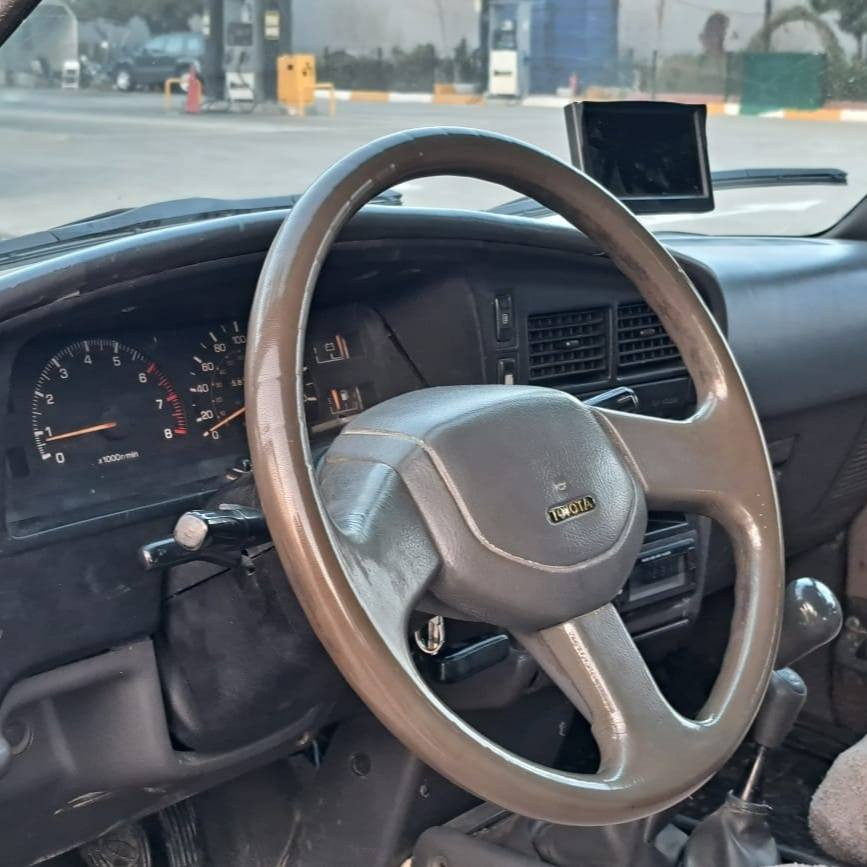 توێتا ڕەنە مۆدێلی 1991 دەبڵ ئەکسل 4×4 
ڕەقەموسەنەوی تازەیە 
کارەبایو گەرمی مەزبوتە
چوارتایەی تازەی لەژێرایە 
تەحویل خەرامە بەشەرت 

سـعـر : لە کۆمێنت داوابکە ڕاستەوخۆ بۆت دێت 📥 

گێڕومەکینەو دەبڵ ئەکسلی بەشەرت 
هیچ کێشەیەکی تێدا نییە 

ژمارەی خاوەنەکەی 
***********
***********
