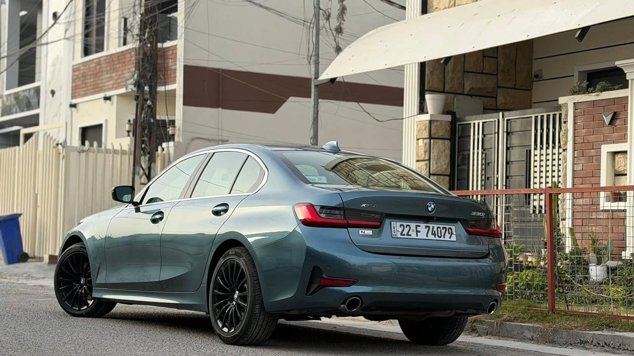 السلام عليكم
BMW 330i 
2020
موصفات غنية عن التعريف 
حادث موجود صور داخل المنشور 
السعر 245$ 
***********

