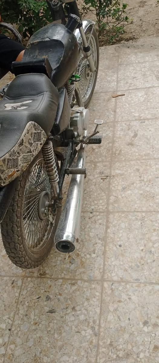 السلام عليكم دراجه للبيع ايراني السعر مناسب جدا المكان الطي للتواصل على الرقم ***********
***********
