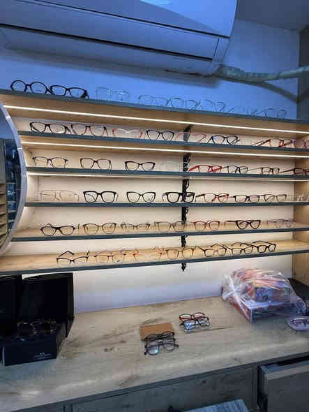 على السنة الجديدة... رؤيتك لازم تكون أوضح وأجمل!
•• فحص نظر مجاناً
خصم 25% على النظارات الطبية والشمسية
•• واشترِ نظارة والثانية بنص السعر الأولى !
خصم 25% على العدسات اللاصقة
⭕️⭕️العرض لفترة محدودة... لا يفوتك!
موقعنا : ديالى _ بعقوبة _تحرير _ الفلكة الاخيرة  - مقابل مأكولات عامر الشعبية - او بصف ابو مصعب
لاتصال والاستفسار 👇
***********
