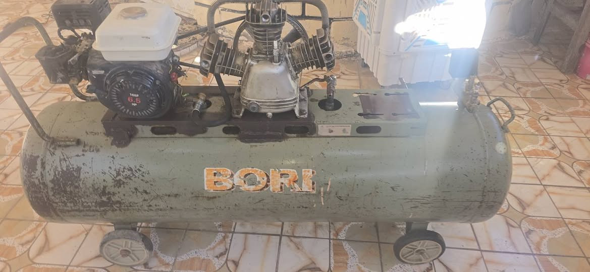 كنبريسر للبيع حجم ٣٥٠ عل فحص السعر ٤٥٠ الشراي يجي خاص او ينتصل عله الرقم ***********العنوان حله حلة, بابل
