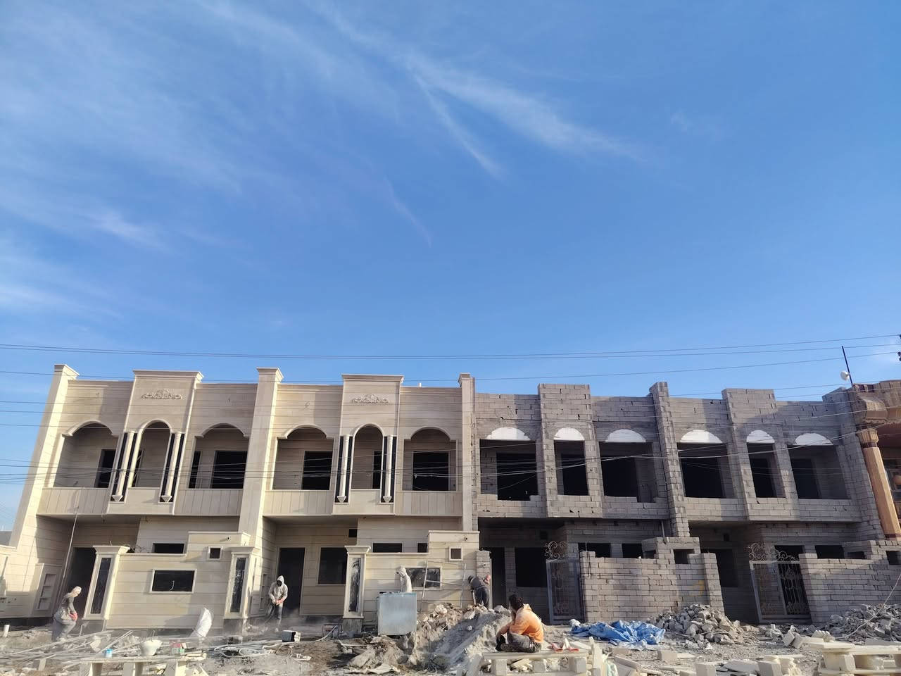 السلام عليكم
🏘️  دور تونات 4 ركن وبصف الركن صادات على ساحة قيد الانشاء شهر  ويكملن 

♦️  المكان تكريت القادسية / شارع الدفاع المدني 

▪️مساحة الدار  150متر. الواجها. 7.5  والنزال. 20

▪️ الدار سحب مغربي الصحيات نظام دفن السطح شتايكر المغاسل تعليك   الابواب الداخلية تركي درجة اولى

♦️  يحتوي الدار على  4 غرف نوم. + 3 مجاميع صحية 

واستقبال كبير + المطبخ  + صالة وسطية + منور عدد 2

▪️السعر عل خاص 
او الاتصال ***********
