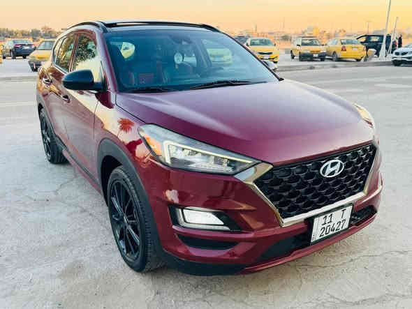 توسان ٢٠١٩ امريكية. التميت ادشن فريدة من نوعها 
حادثها بابين عكس السايق وجاملغ الامامي والخلفي وموجود سونار 
ماشية قابلة للزيادة 
رقم بغداد  الجديد  سنوية لل26 باسمي تحويل اي وقت او ثان يوم 
مواصفاتها :
بصمة 
بانوراما 
جنطة كهرباء 
لايت زنون بلاد ٥ عدسات عالي ناصي 
لد نهاري 
اوتو هولد 
فور ويل 
هنديريك بصمة 
مودات قيادة ثنين
نزول منحدرات 
قطعتين تبريد 
تدفئة كشنات 
تبريد بيانو منفصل التحكم 
ويالة رياضية بلادية 
شباك بلاد اسود 
كرسي كهرباء 
شاشة ابل كار بلي &اندرويد اوتو 
مكاني بغداد الكاظمية 
قرب جسر الائمة
للاستفسار على الرقم (***********)
