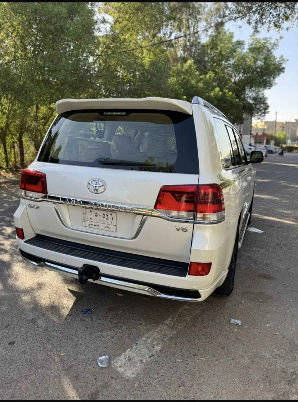 السلام عليكم
لاندكروز 2017برريم اصل  اصل فول 1/1 السياره جديده لوك 
مكفوله كفاله عامه ماشيه97 الف 
عدتهه سبيرهه غراضهه كلهن مامستخدمات 
فتحه سلايت 
زراك لايت لايت زنون 
5 كامرات 
كشنات جلد اصلي كريمي 
دبل كشن كهرباء كشن السائق 3 دكم
8 ايرباك 
طفايه
تشغيل عن بعد 
شاشه كبيره 
دبل ماوس 
فول تحكم
7 راكب 
3 قطع تبريد 
محرك 6 سلندر 4000
فورويل دفع رباعي 
حساس اصلي 
ويل 18 تخم تاير جديد وسبير منازل.
السياره بشرط محرك كير صدر كلهه بعدهه عل وضع الشركه 
مكان السياره بغداد 
رقمي***********
