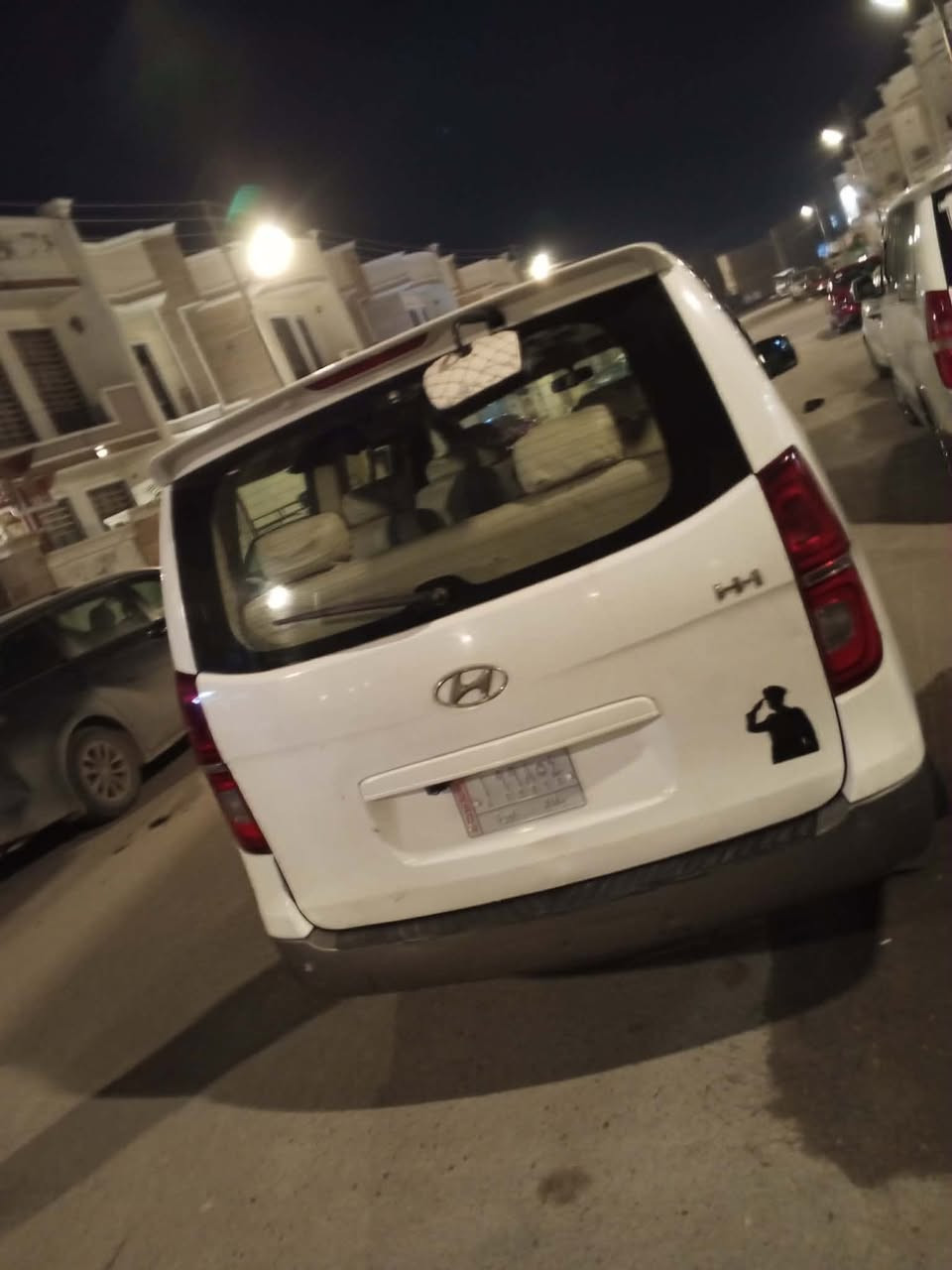 السلام عليكم
ستاركس 2010 للبيع رقم بغداد بسمي 

سياره جاهزه من كلشي 

بيه جاملغ خلفي بدون دواخل 

وجاملغ الامي بدون دواخل صفحه اليسر مكان سياره فلوجه  سعر 137$

استفسار تصال ع رقم *********** 

مكلف بنشر بدون خاص
