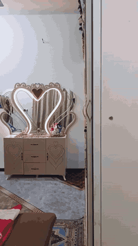 غرفه تركيا ضخمة قياس الكنتور أربع متر أبواب غرفه نضيفه السعر ٥٥٠ ##***********
