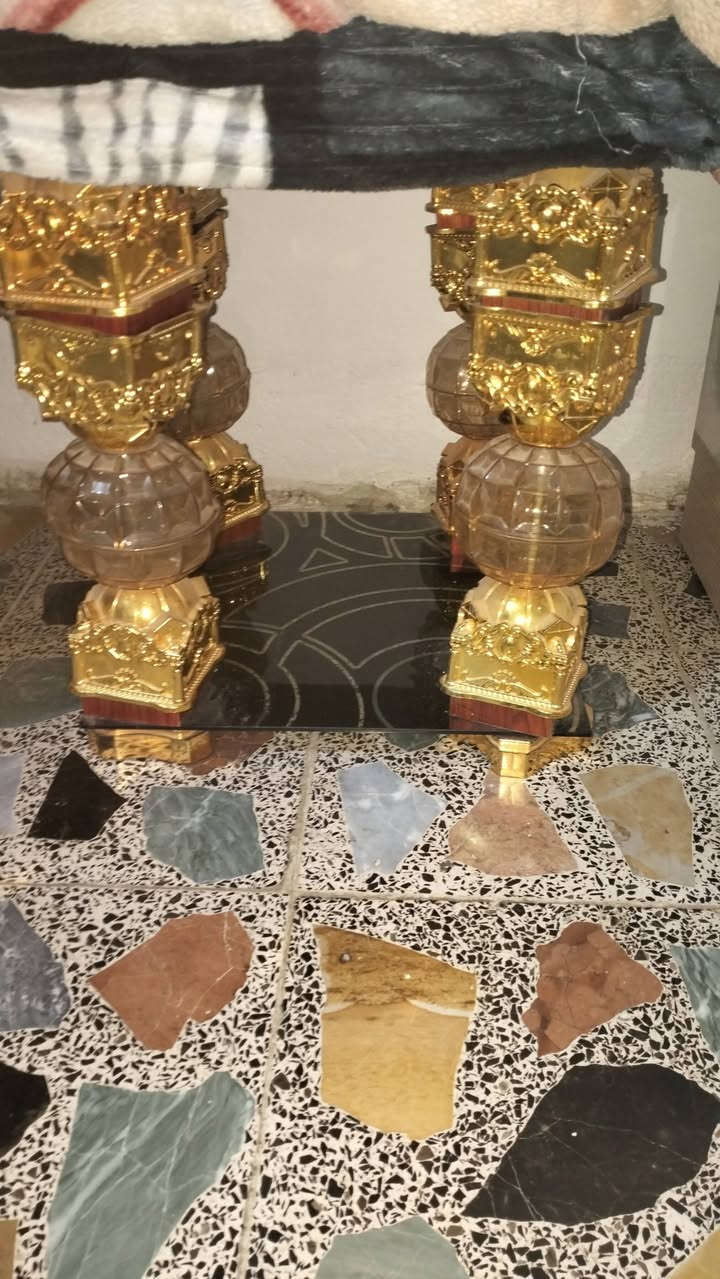السلام عليكم
للبيع طبلات مال استقبال 
العدد 4 طبلات 
السعر ب35 وبيهن مجال
الرقم ***********
المكان كوت الشهداء
