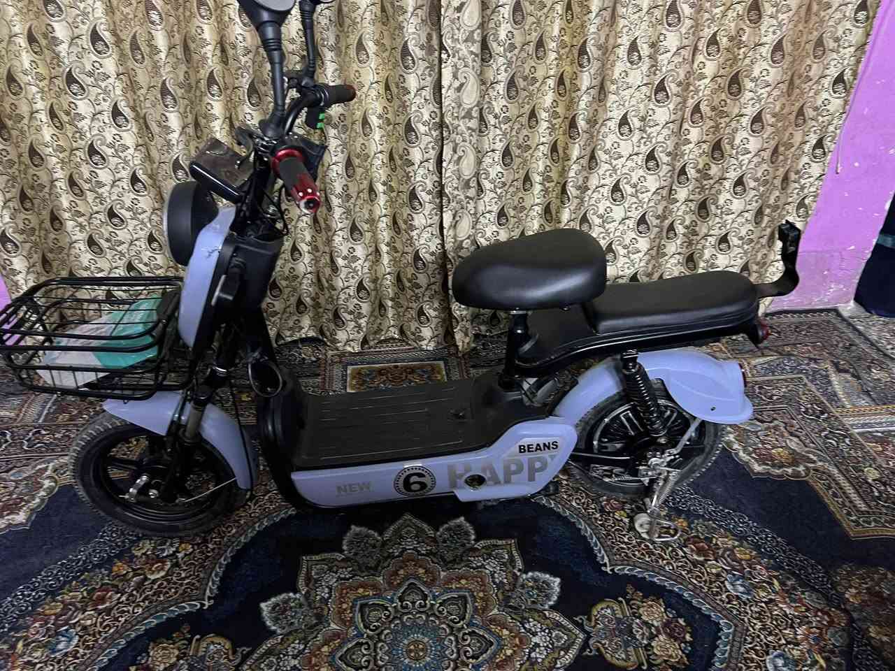 سلام عليكم دراجه شحن جديده بجيس ستخدام كلش كلش كلش قليل كله شغال وضع شركه سعرها 300 فقل من الاخير مكاني بغداد حي البنوك شراي يخابر ***********
