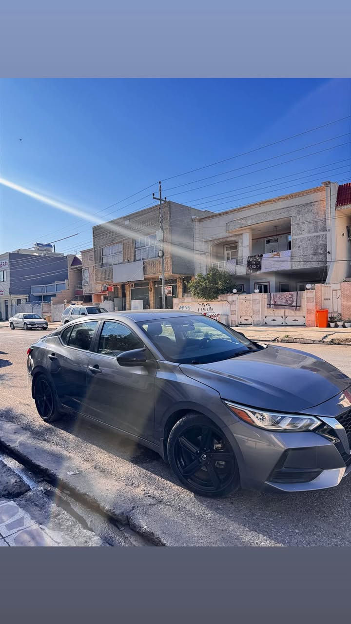 نیسان سێنترا مواصفات S مۆدێل 2022 
72 مایل رۆیشتیە 
تاخم ویل بیلادی SR mednight لەسەرە 
تەنها بۆنید گۆرایە و ئەیرباگ شان و سوکان سیستەمە 
نرخی $133 و مەجالێکی کەمی تێدایە 
*********** أربيل, العراق
