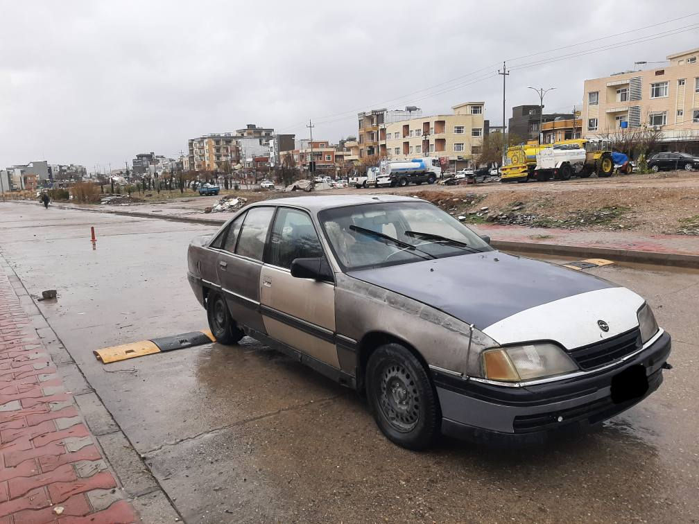 ئۆپڵ ئۆمیگا 
مۆدیل 1990
مەکینیە 20 بەشەرت
گێڕی بەشەرت
کلاجی بەشەرت
تەقەو ڕەقی بەشەرت
ئاڕمی پلاستیکی سلێمانی بەشەرتی ئەولیات
سەیارەیەکی زۆر تنو تۆڵە گێجو گەرمی ئیش ئەکات
ناونیشان سلێمانی
سعری 15گەڵا کەمێک مەعاملە
مشتەری تەلەفونبکە
*********** السليمانية, العراق
