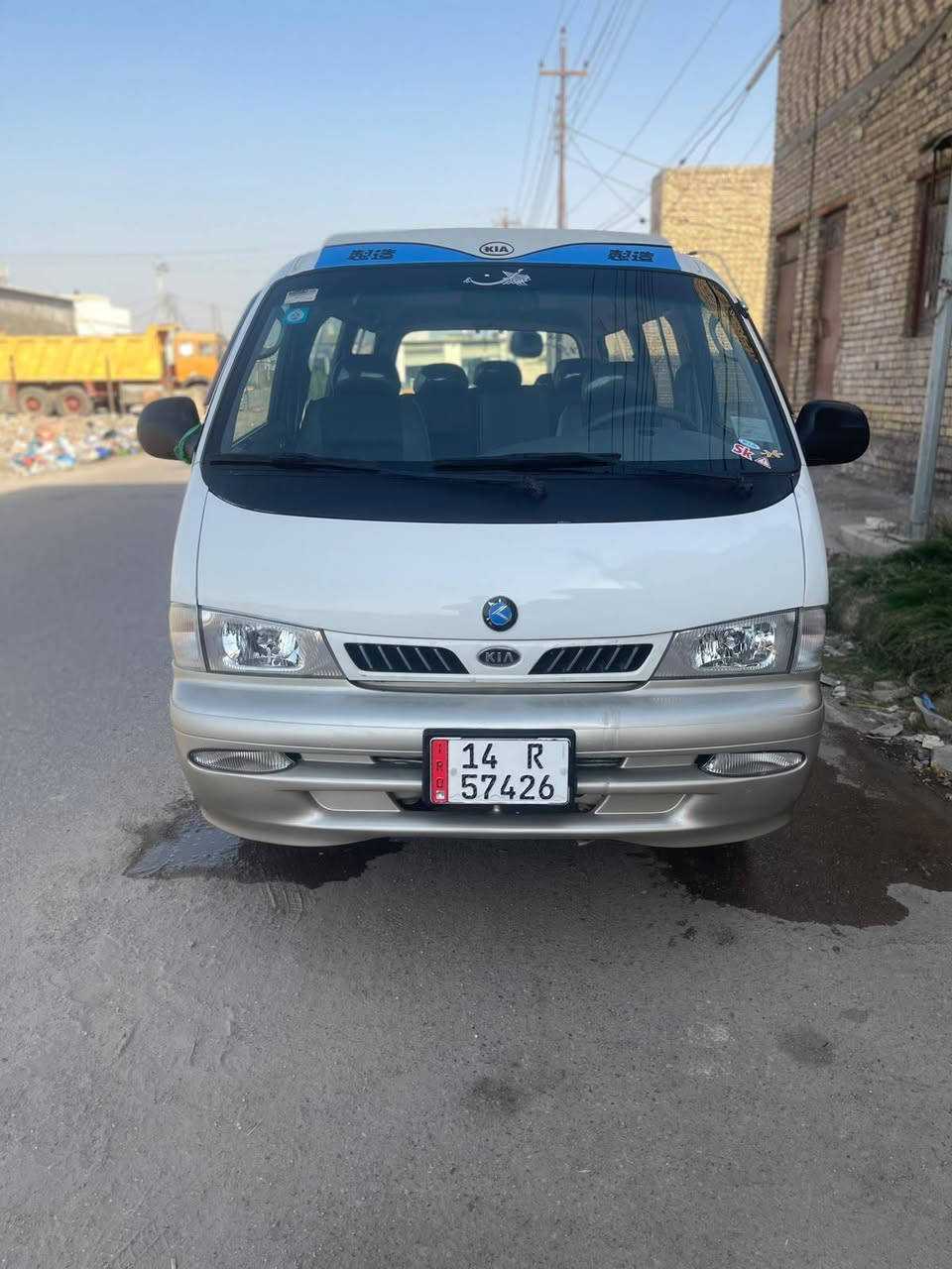 بريجو موديل 1996 رقم انكليزي بسمي تحويل ثاني يوم مصفره هيئه ومرور مكينه وكير واكسل جدد حداديه اماميه وخلفيه جديده كاعيه وكشنات وبطاين جدد كهربائيات شغاله 
للاستفسار الاتصال على الرقم***********
