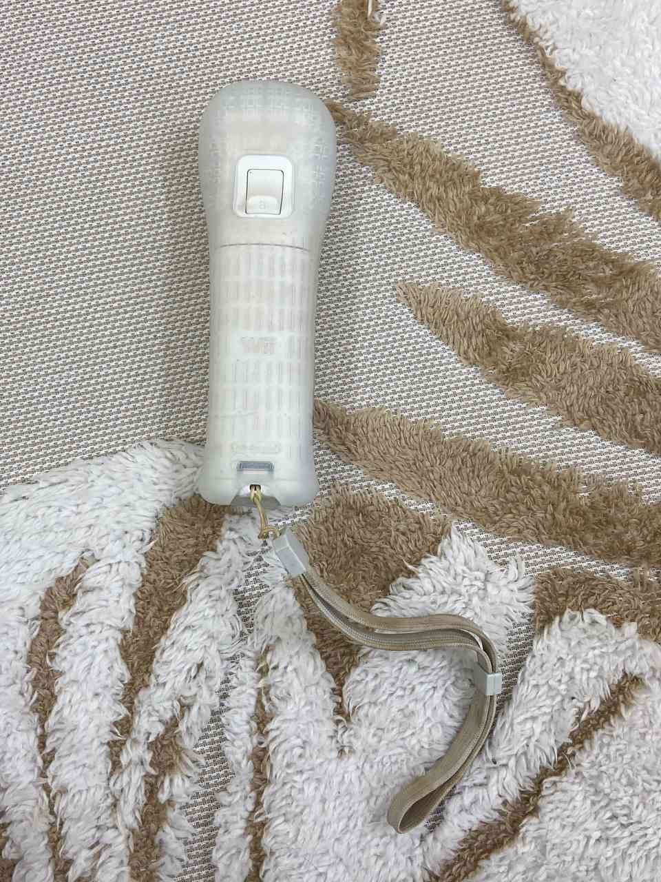 جهاز Wii .
السعر 25,000 دينار . 

متوفر توصيل .


**إذا كنت صاحب هذا الإعلان وتريد حذفه لأي سبب، رجاءا أرسل رسالة إلى الدعم الفني**