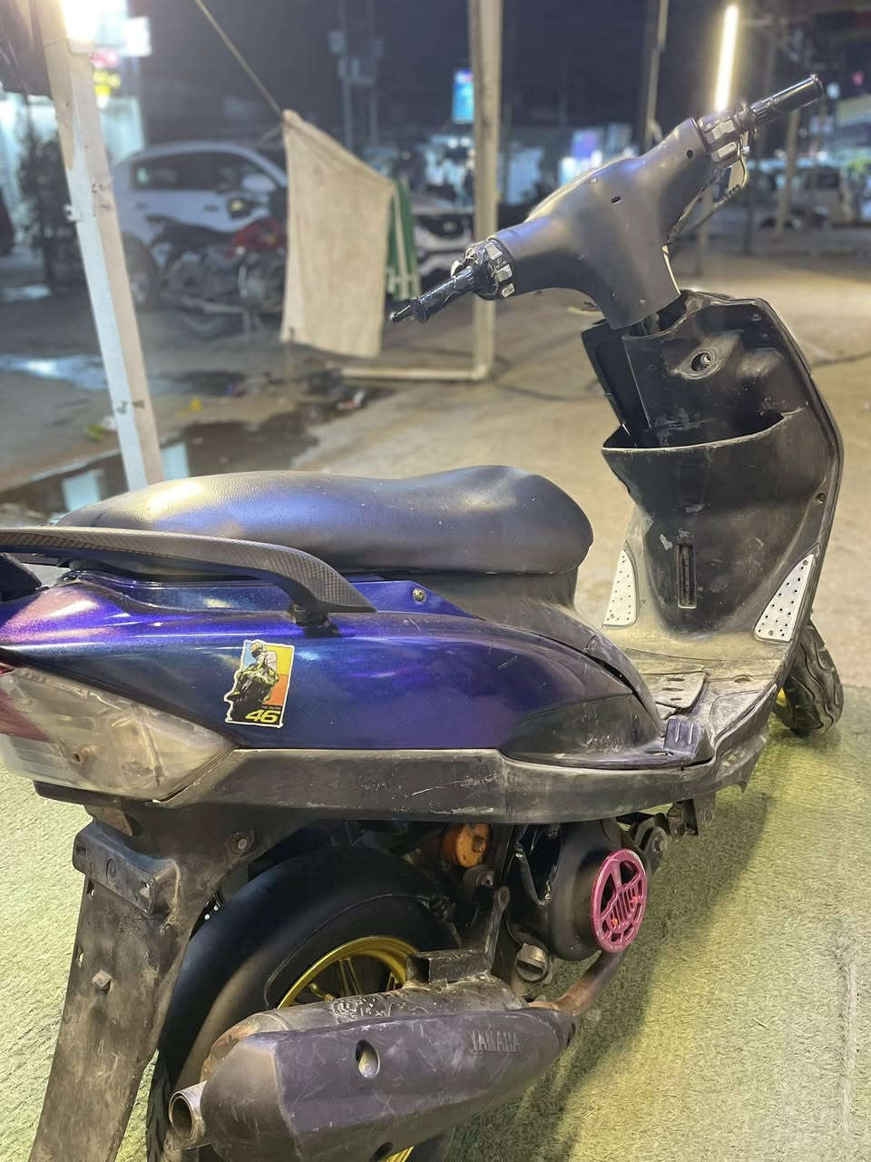 اسلام عليكم . السعر 275 قفل ماكس عدله شلعه معدل شك كاع ؟ كفرات لونين . نقصه. فقط كابريتر  . جيب كابريتر وتشد وتطلع .وبيه ملاحضه بسيطه بكهربايت  كطعت ناريه وربطته مباشر  ؟ 
الله شاهد دراجه تسوه اكثر بس مستعجل على بيعته   ./ العنوان بغداد الزعفرانية/ الراقم  
 ***********
