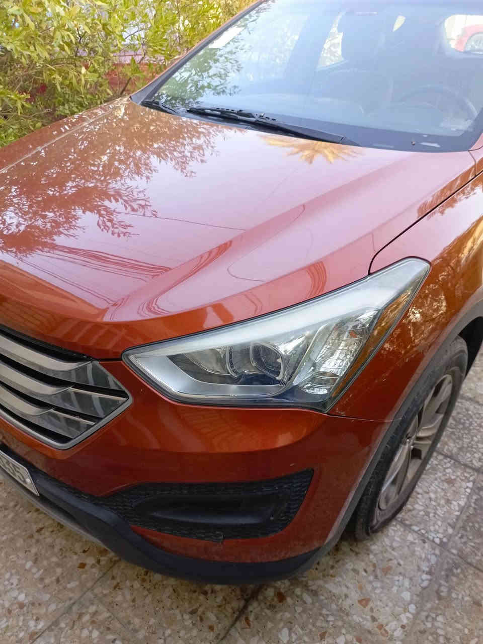 السلام عليكم 
هونداي سنتافيا 2016 وارد امريكي 5 راكب مكينه 2000 سبورت ...
السياره مثل متشوفون جاهزه وبحاله ممتازه ما ينقصها اي شي بدون ضربه صبغ بكل السياره لا يتعدى شبر مكفوله فقط بالدعاميه اكو زلغ بسيط وبالباب من جهة السايق قليل جدا 
مكان السياره بغداد السيديه السياره باسمي تحويل ثاني يوم والسنويه مجدده 
السعر 140 بيها مجال بسيط 
للاستفسار الاتصال على الرقم *********** متواجد على الفيس والواتساب
