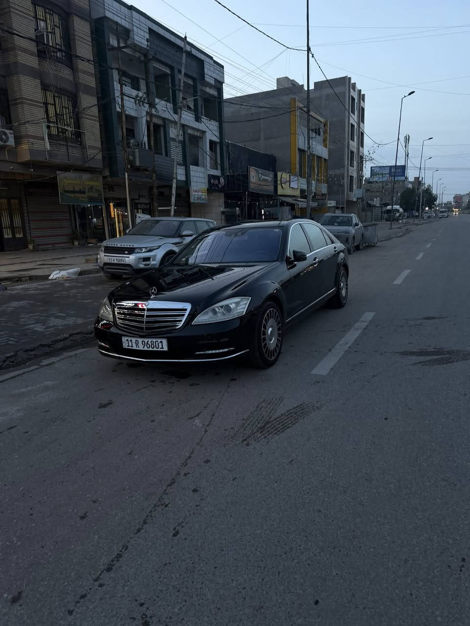 السلام عليكم 
مارسدس 2011 أصل 
مكفووولة من النقص شرط 100% 
فوول الفول 
بانوراما.رادارات.ناضور ليلي .كشنات مساج تدفئه تبريد 
اعلى المواصفات 
اذا بيها نقص ينزل من فلوسها 
256 ورقه 
*********** 
بغداد الدورة ❤️
