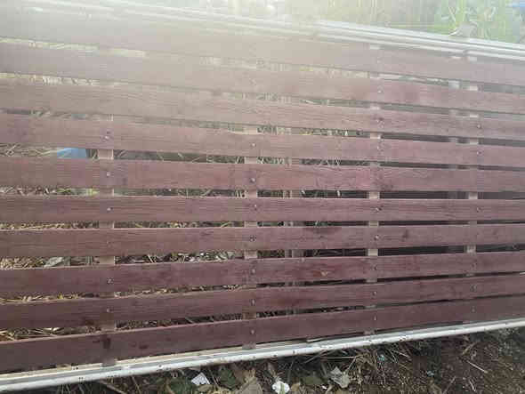 السلام عليكم للبيع سيبايات مال نيسان ناصيه عدد ٢ ام الجف نضيفات خشب جديد عوزهن بس صبغ وحده طياريه والثانيه عاديه مكاني المدائن جسر السلام الوحده ب ١٢٥ وبيهن مجال بسيط ***********
