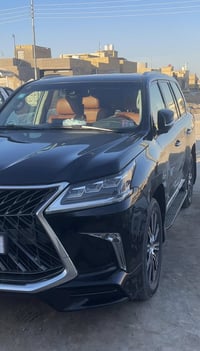 لكزس موديل 2018 كفاله  السياره تحفه و محافظين عليها سياره كارتون الداخ...