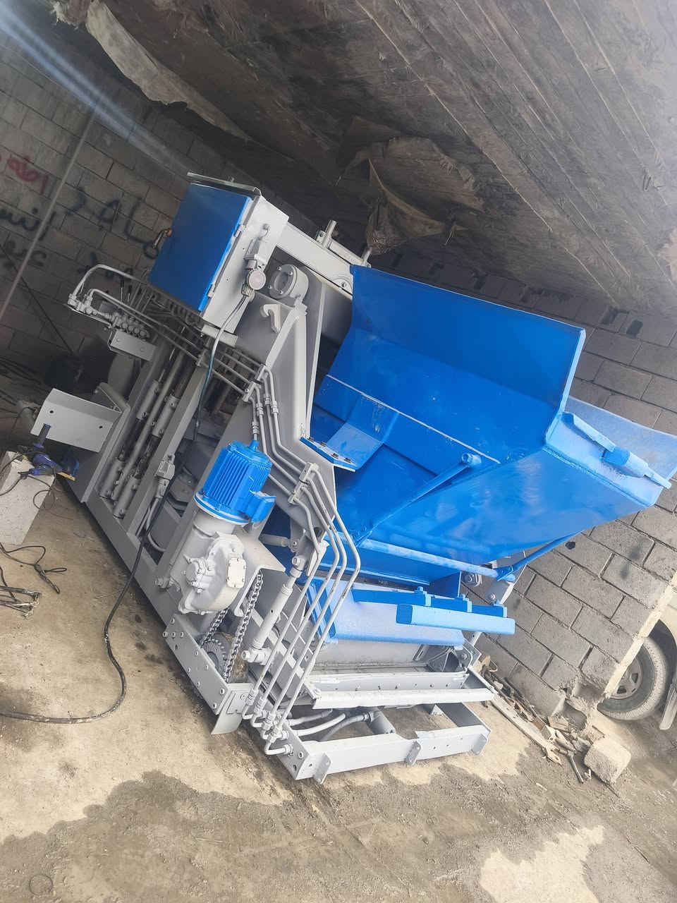 للبيع كابسة صناعة كركوك حداد حدباء معا قالب 20 موديل 2011 سعر 65$ ***********
