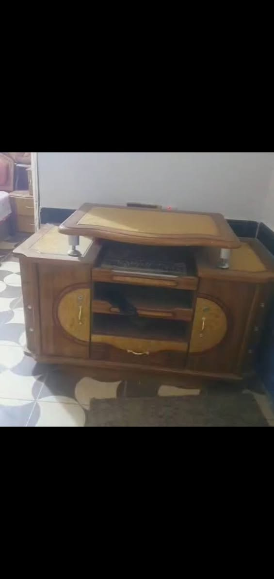 غرفه للبيع بسعر جدااا مناسب شراي يتصل عل وات ساب انطي كل تفاصيل *********** مكان بغداد
